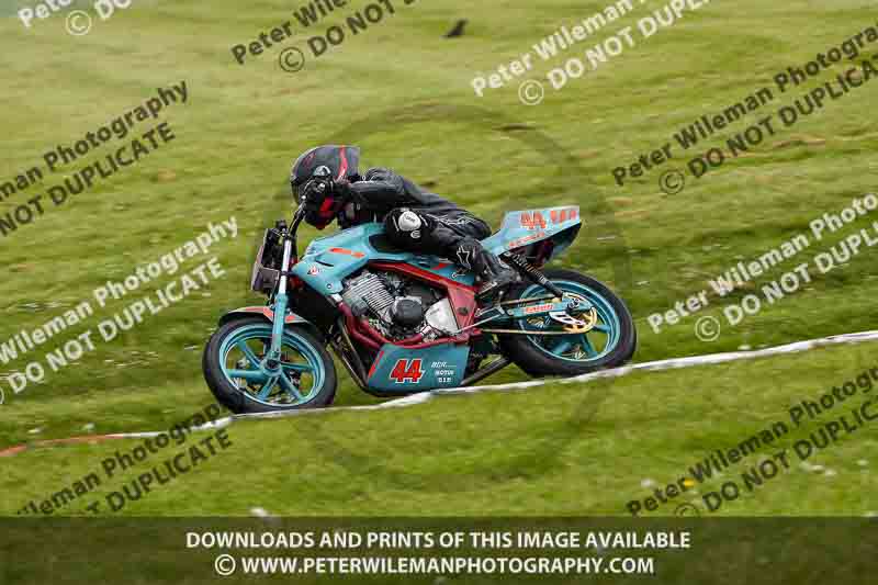 cadwell no limits trackday;cadwell park;cadwell park photographs;cadwell trackday photographs;enduro digital images;event digital images;eventdigitalimages;no limits trackdays;peter wileman photography;racing digital images;trackday digital images;trackday photos